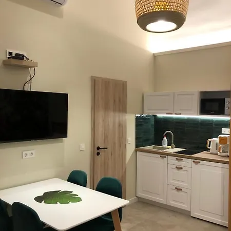 In Iv. * 布达佩斯