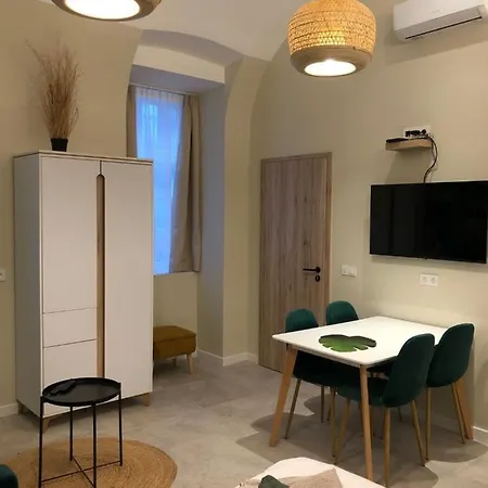 Appartement In Iv. *