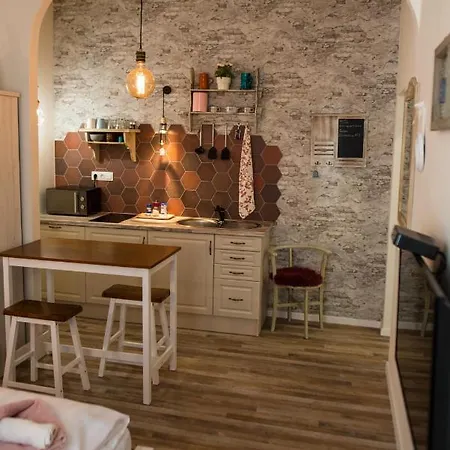 In Iv. * 布达佩斯