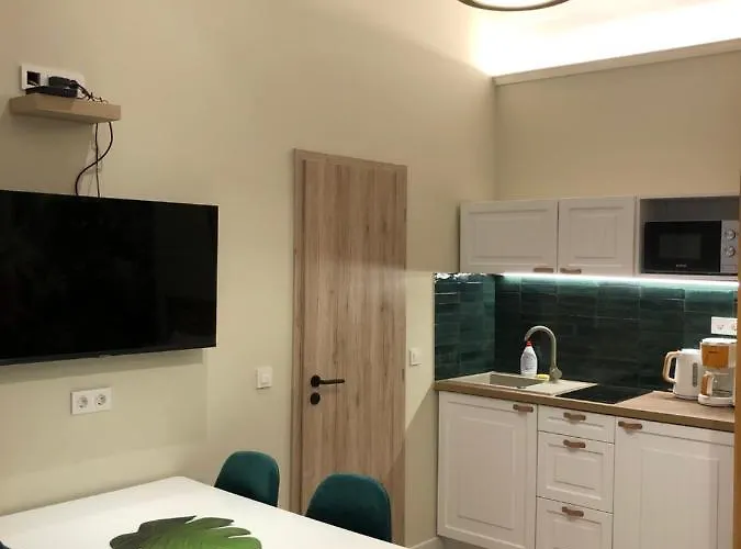 In Iv. * Βουδαπέστη