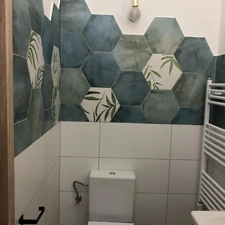 In Iv. Будапешт